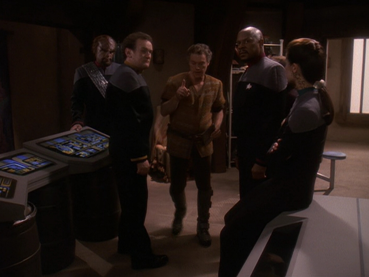 extant_StarTrek_DS9_5x22-ChildrenOfTime_00994.jpg