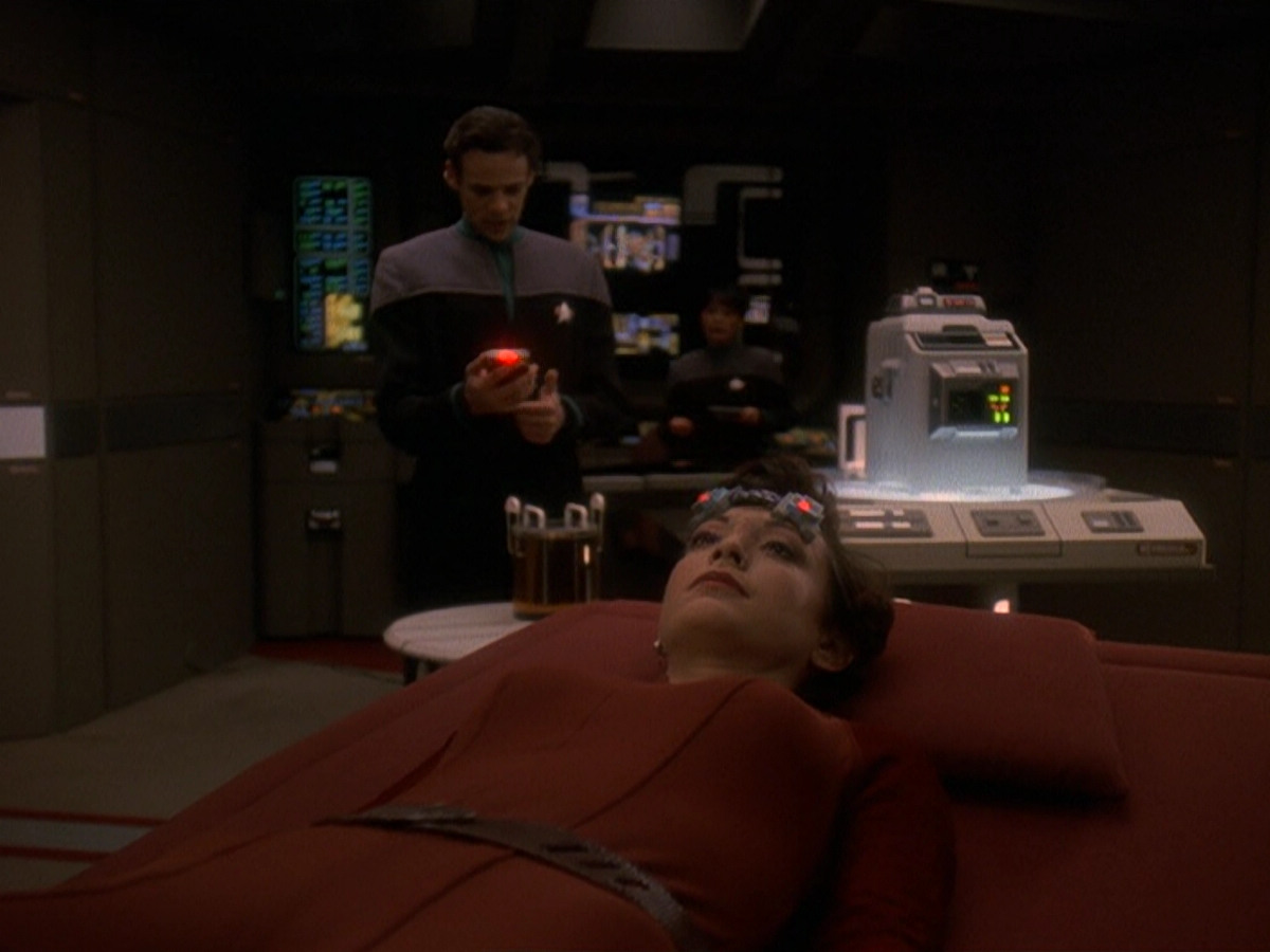 extant_StarTrek_DS9_5x22-ChildrenOfTime_01130.jpg