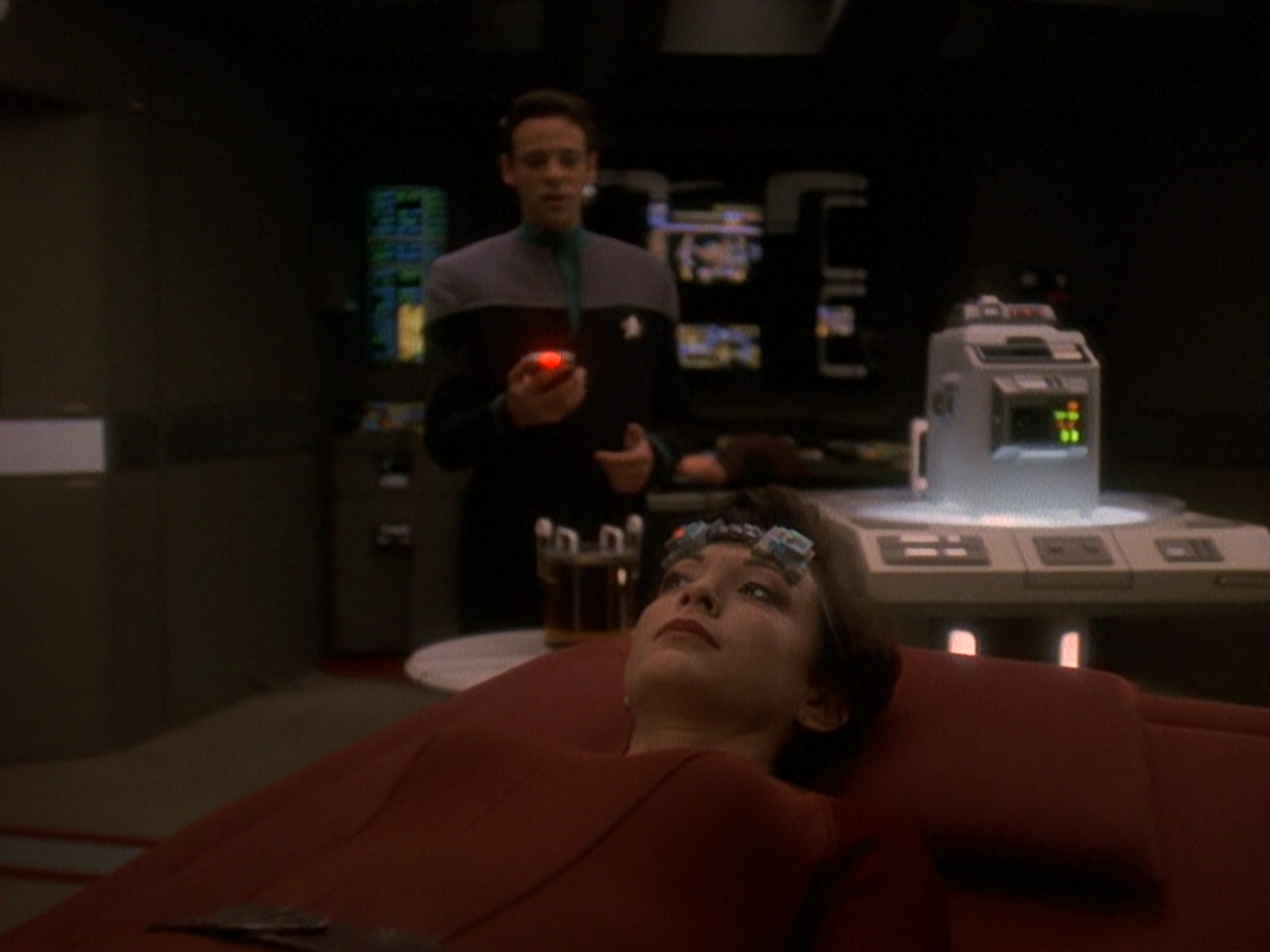 extant_StarTrek_DS9_5x22-ChildrenOfTime_01133.jpg