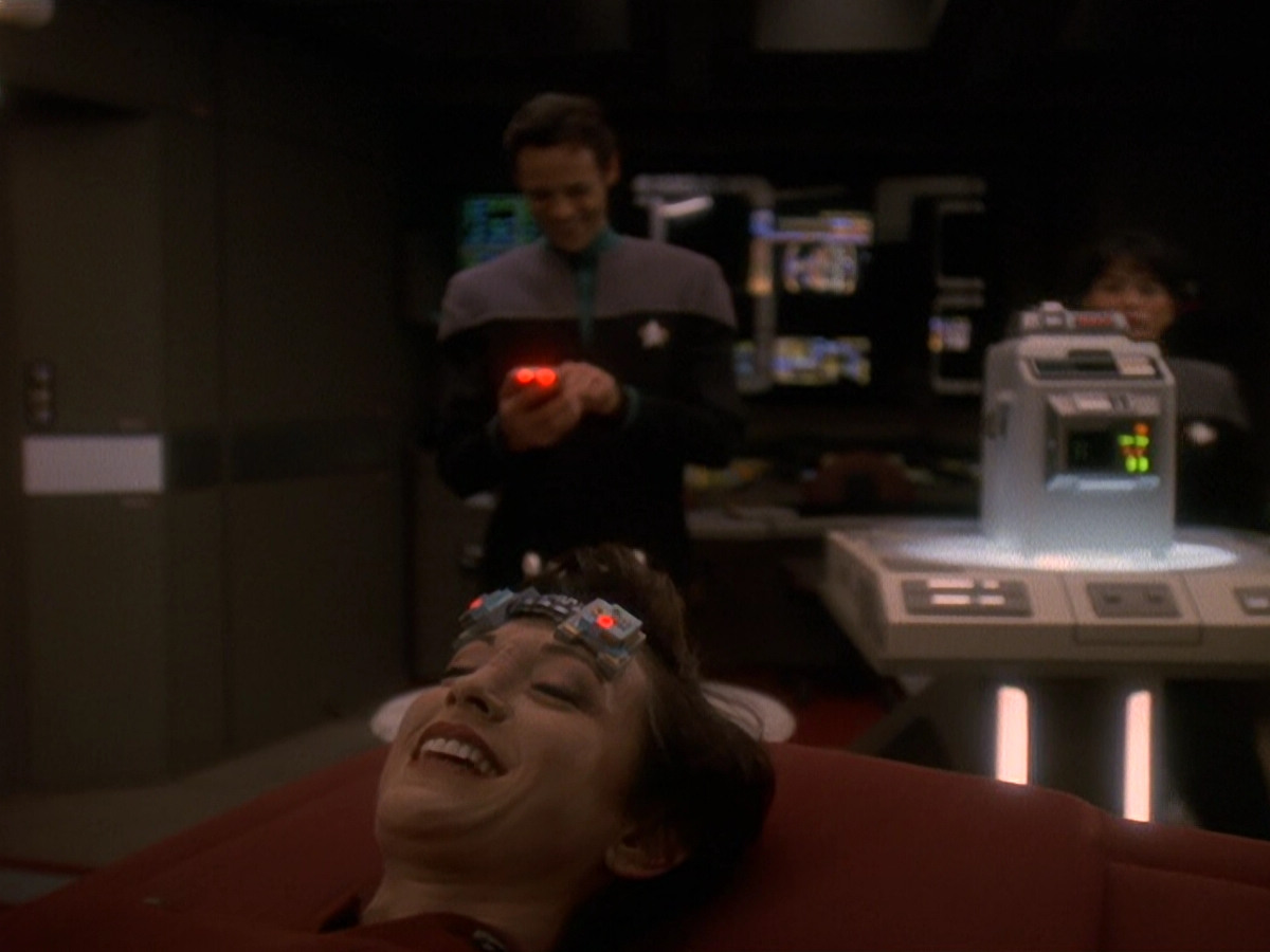 extant_StarTrek_DS9_5x22-ChildrenOfTime_01137.jpg