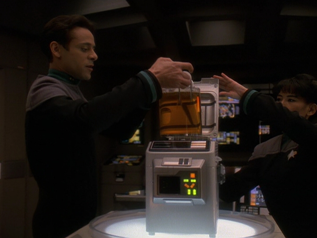 extant_StarTrek_DS9_5x22-ChildrenOfTime_01147.jpg