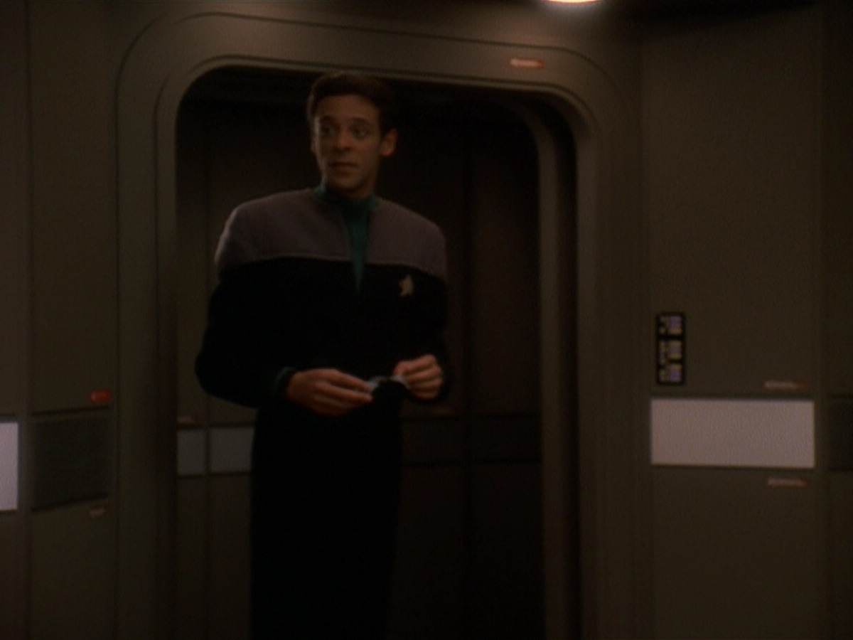 extant_StarTrek_DS9_5x22-ChildrenOfTime_01193.jpg