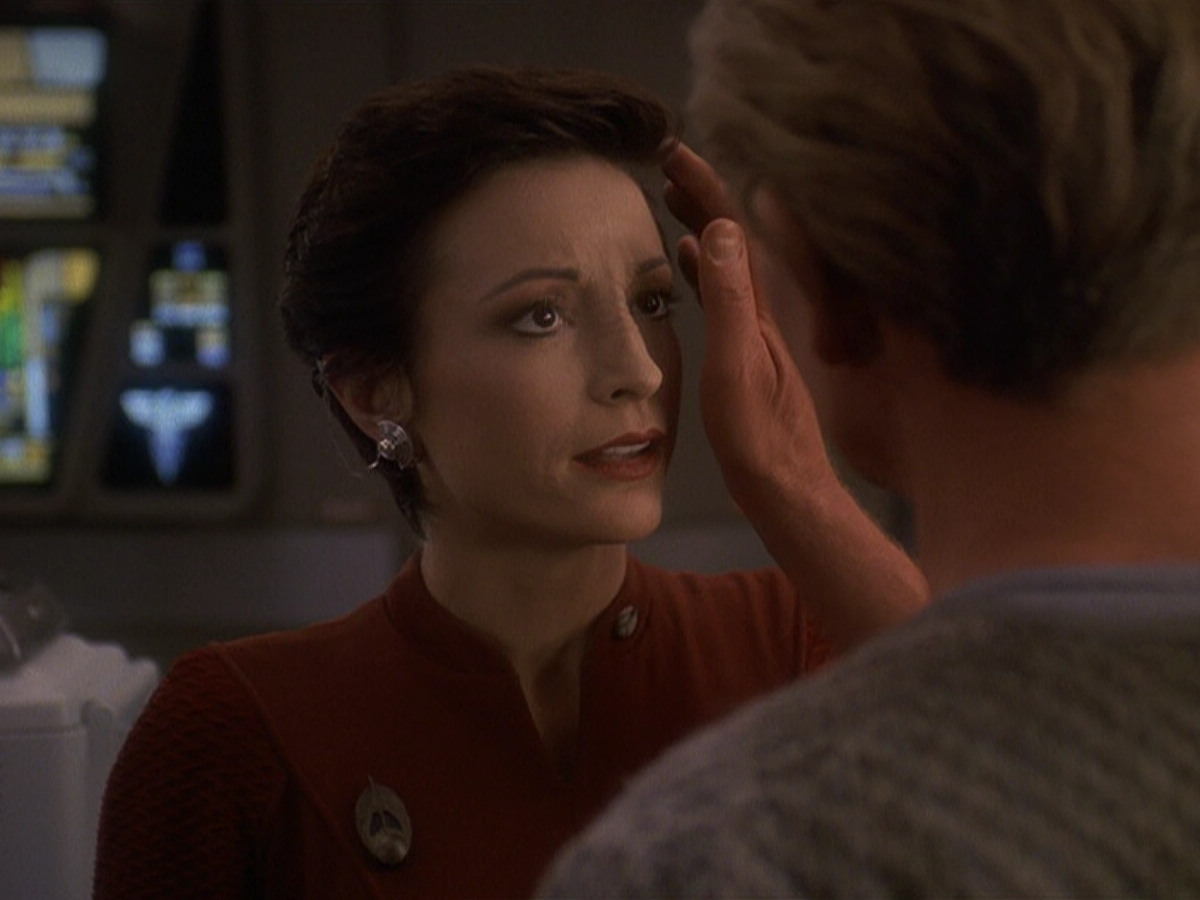 extant_StarTrek_DS9_5x22-ChildrenOfTime_01258.jpg