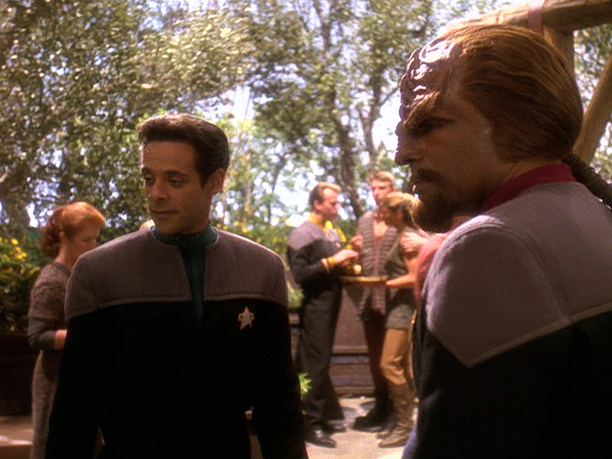 extant_StarTrek_DS9_5x22-ChildrenOfTime_01523.jpg