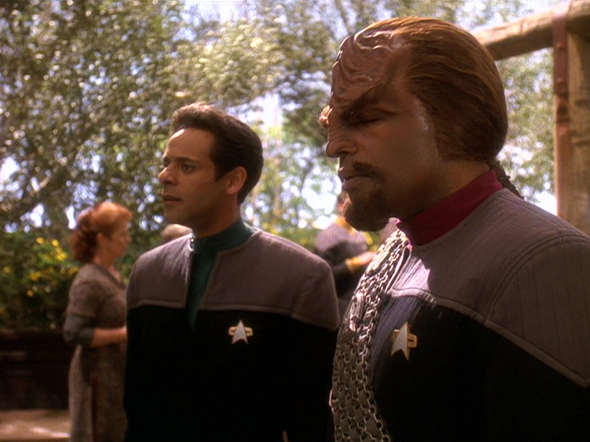 extant_StarTrek_DS9_5x22-ChildrenOfTime_01528.jpg