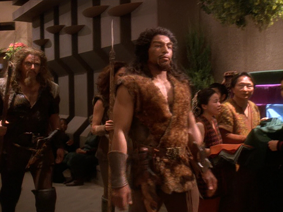 extant_StarTrek_DS9_5x22-ChildrenOfTime_01532.jpg