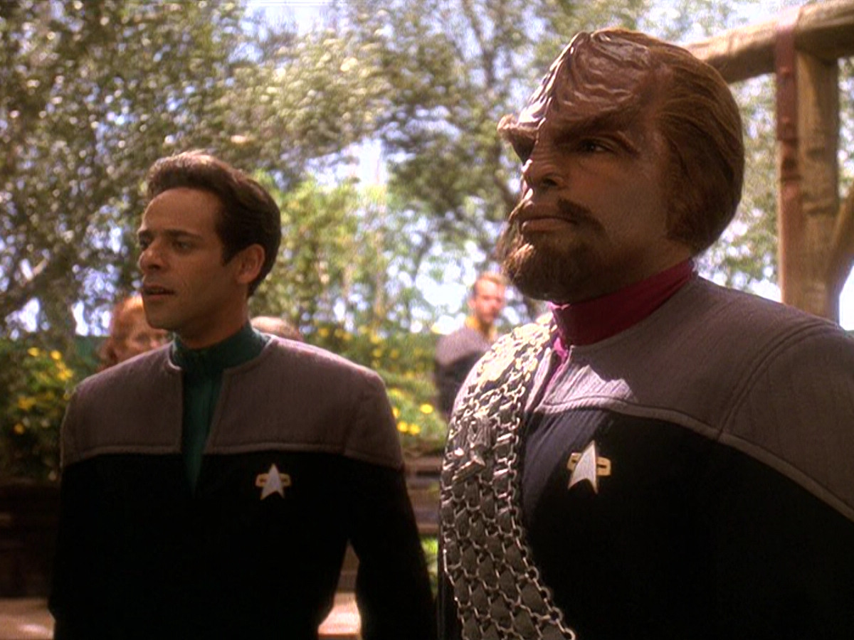 extant_StarTrek_DS9_5x22-ChildrenOfTime_01536.jpg