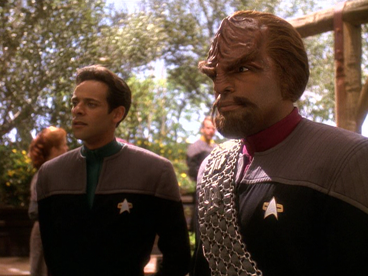 extant_StarTrek_DS9_5x22-ChildrenOfTime_01539.jpg