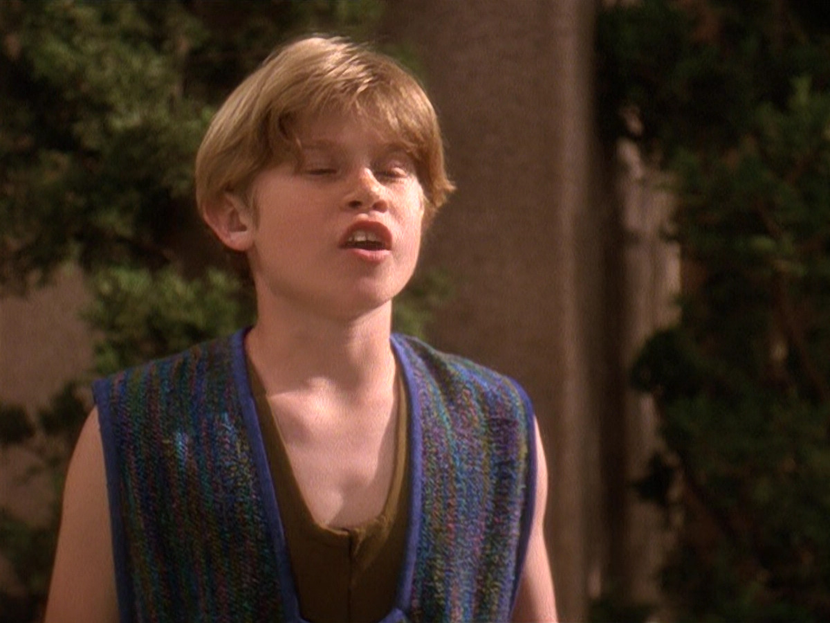 extant_StarTrek_DS9_5x22-ChildrenOfTime_01565.jpg