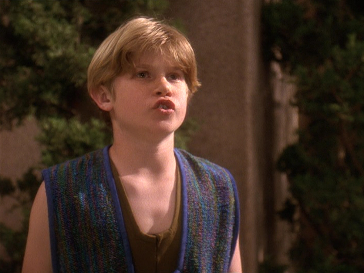 extant_StarTrek_DS9_5x22-ChildrenOfTime_01567.jpg