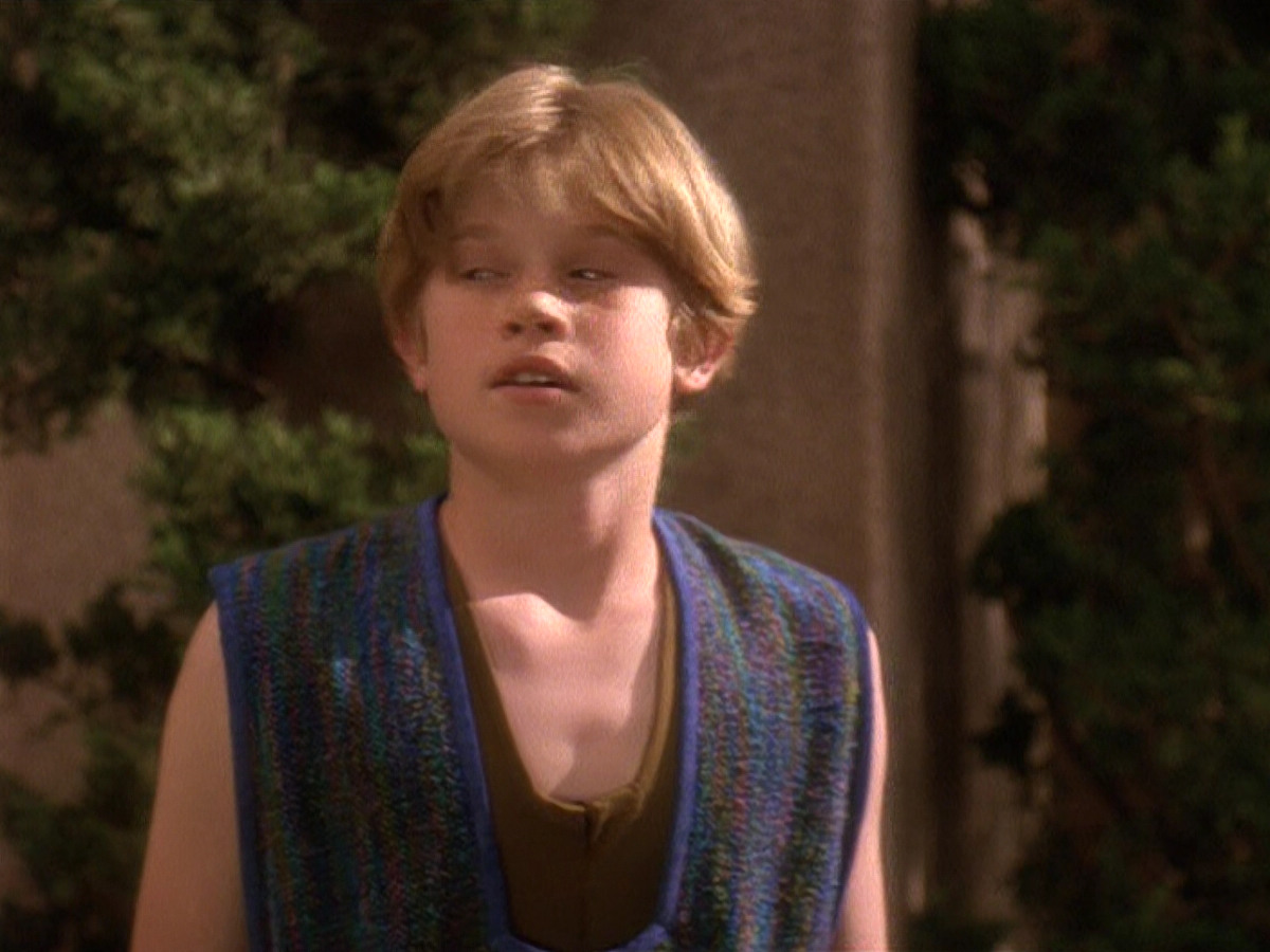 extant_StarTrek_DS9_5x22-ChildrenOfTime_01573.jpg