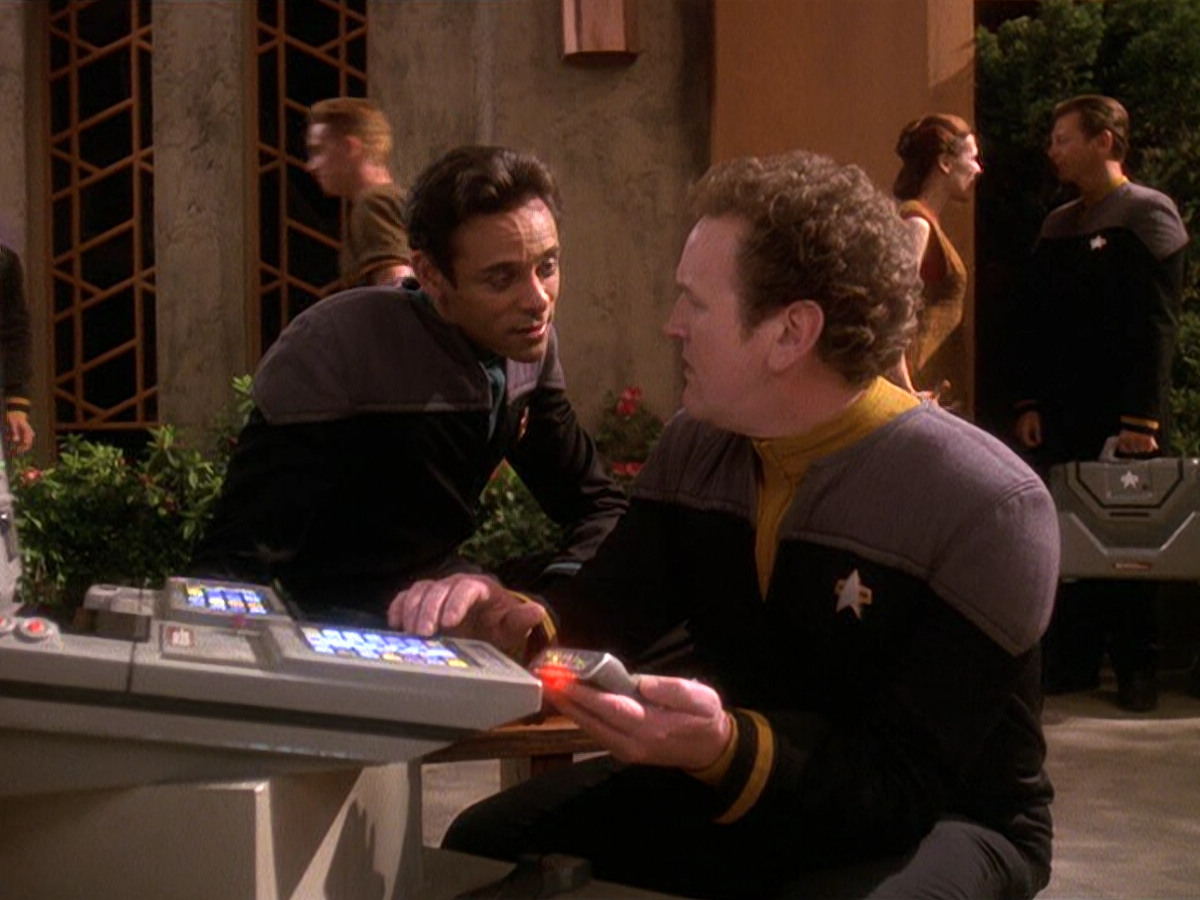 extant_StarTrek_DS9_5x22-ChildrenOfTime_01726.jpg