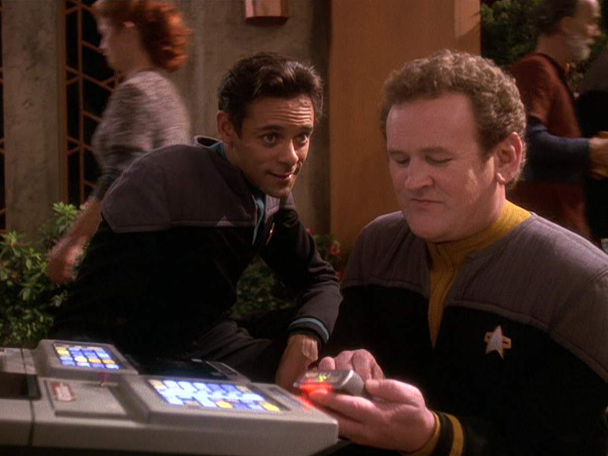 extant_StarTrek_DS9_5x22-ChildrenOfTime_01734.jpg