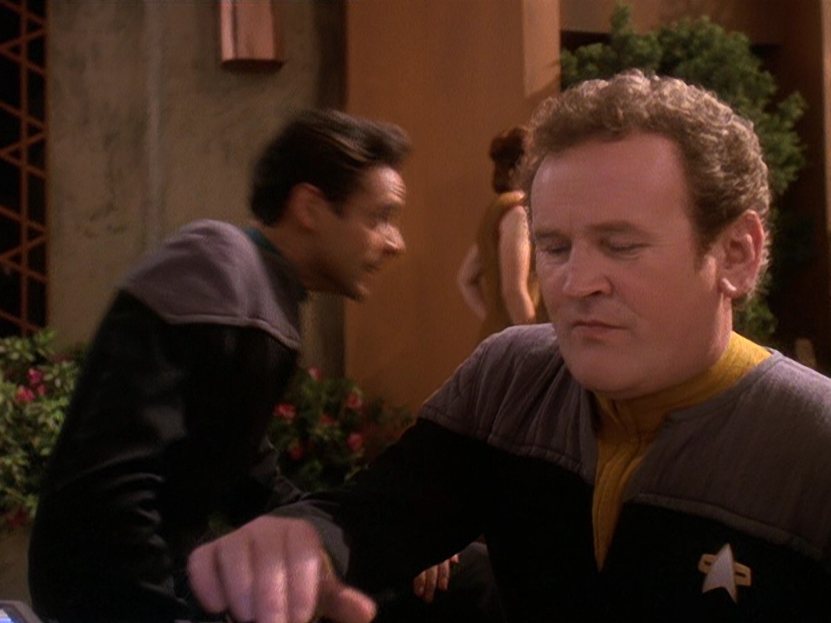 extant_StarTrek_DS9_5x22-ChildrenOfTime_01760.jpg