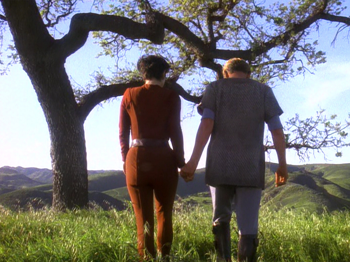extant_StarTrek_DS9_5x22-ChildrenOfTime_01980.jpg