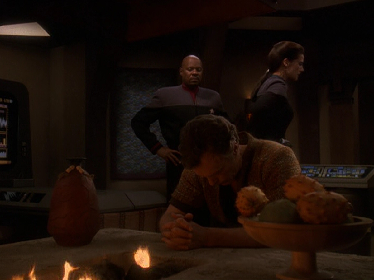 extant_StarTrek_DS9_5x22-ChildrenOfTime_02079.jpg