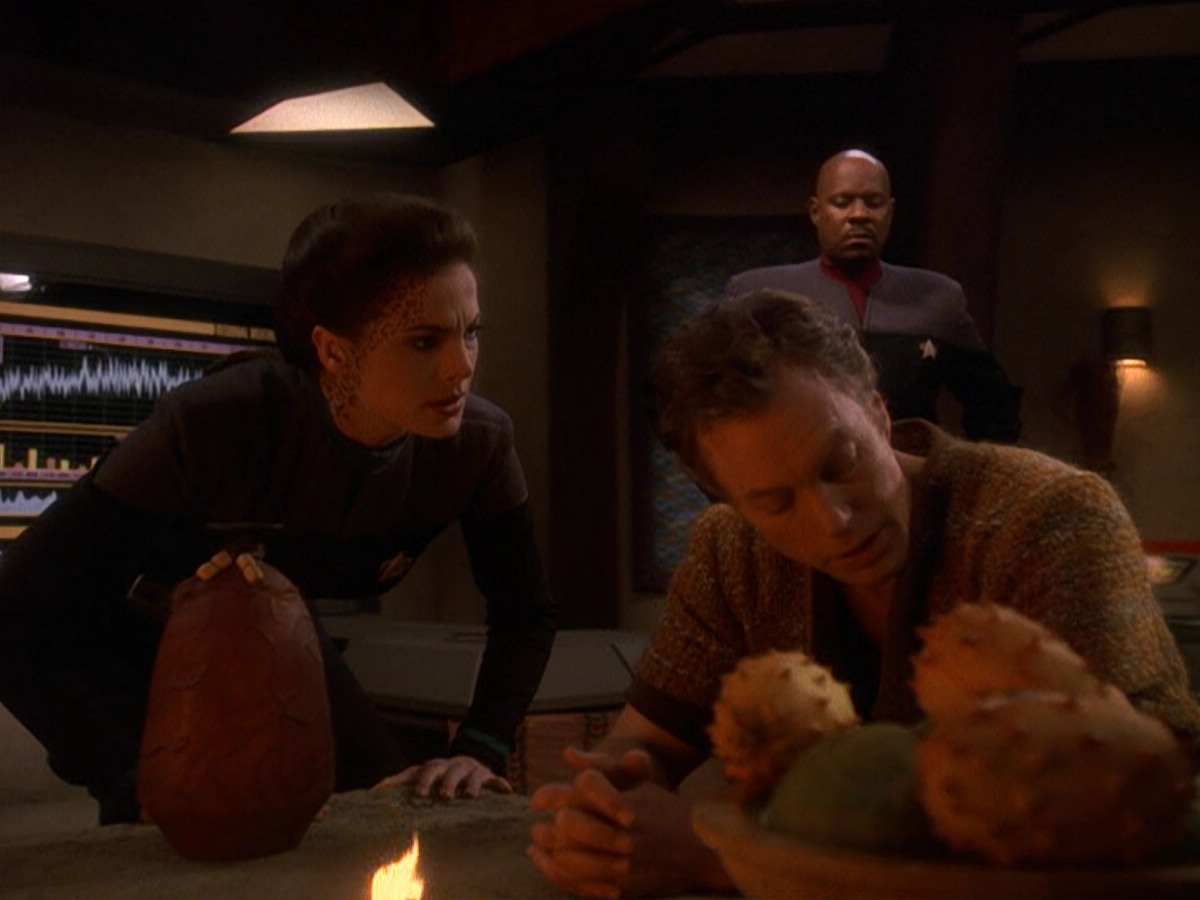 extant_StarTrek_DS9_5x22-ChildrenOfTime_02097.jpg