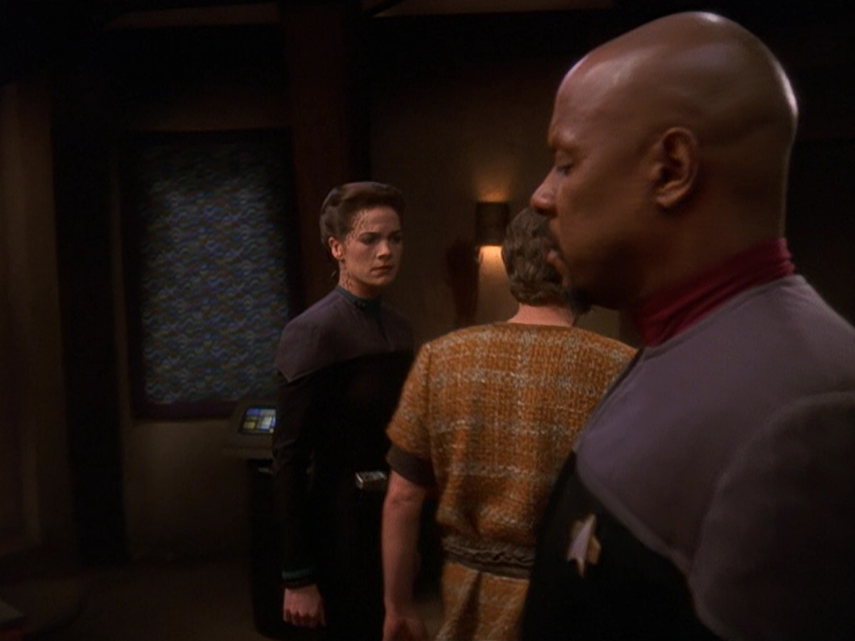 extant_StarTrek_DS9_5x22-ChildrenOfTime_02275.jpg