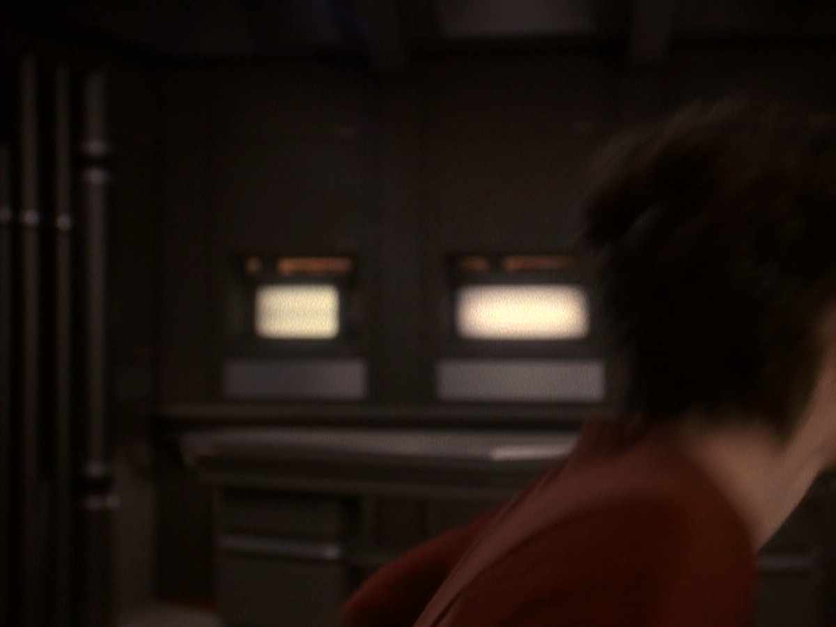 extant_StarTrek_DS9_5x22-ChildrenOfTime_02815.jpg