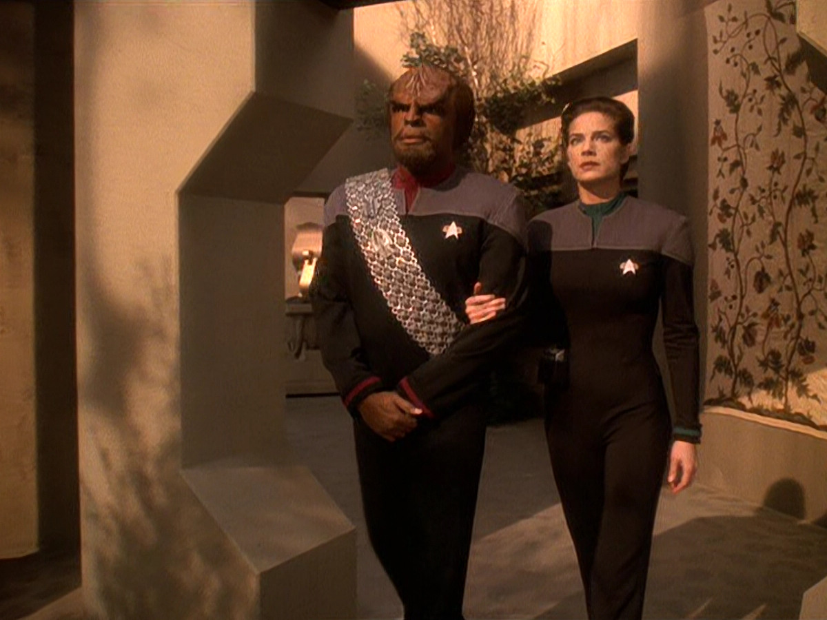 extant_StarTrek_DS9_5x22-ChildrenOfTime_02827.jpg