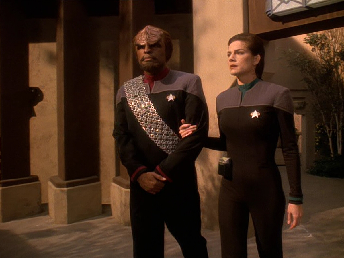 extant_StarTrek_DS9_5x22-ChildrenOfTime_02831.jpg