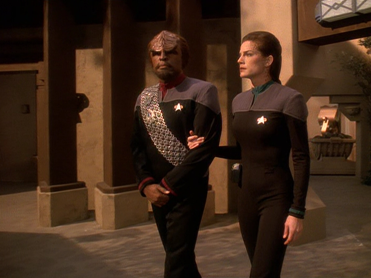 extant_StarTrek_DS9_5x22-ChildrenOfTime_02832.jpg