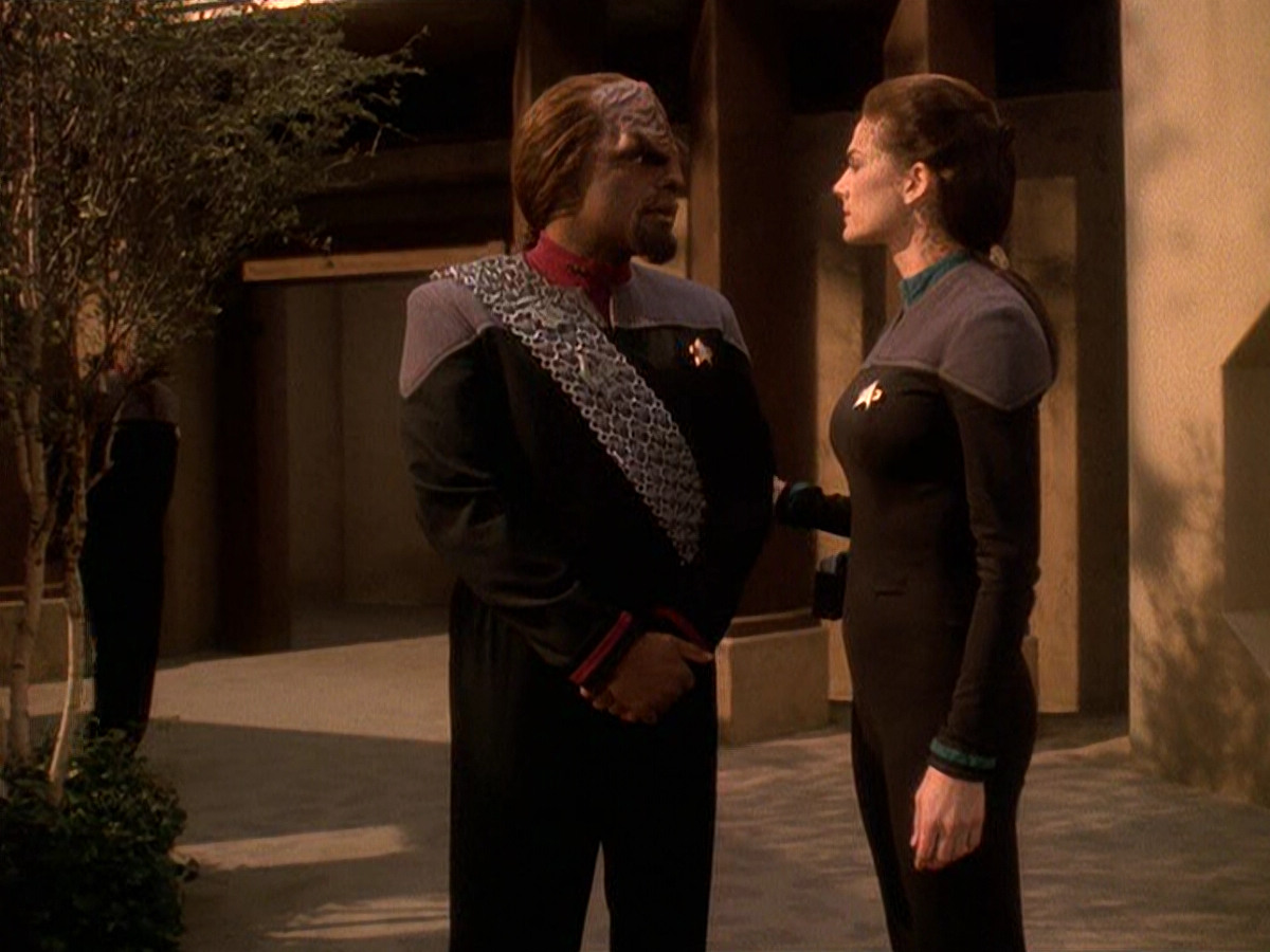 extant_StarTrek_DS9_5x22-ChildrenOfTime_02837.jpg