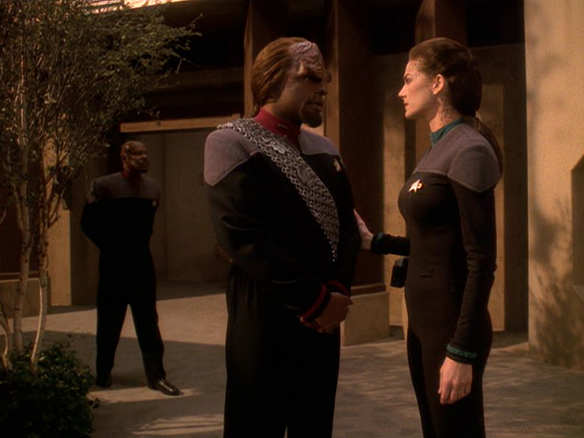extant_StarTrek_DS9_5x22-ChildrenOfTime_02839.jpg