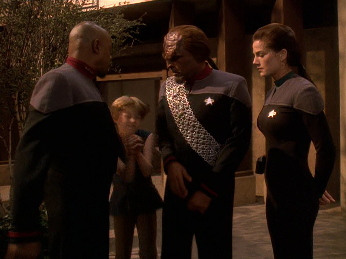 extant_StarTrek_DS9_5x22-ChildrenOfTime_02849.jpg