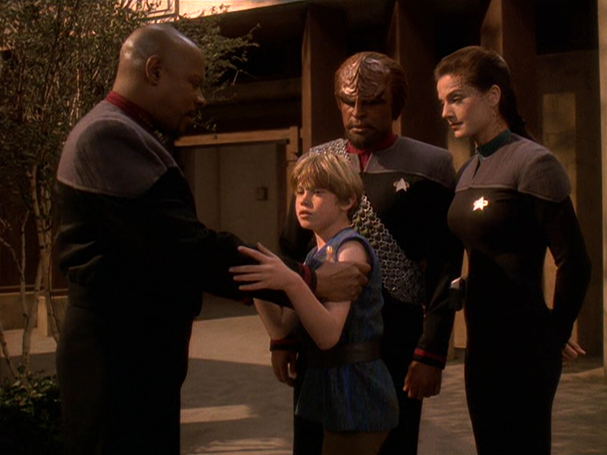 extant_StarTrek_DS9_5x22-ChildrenOfTime_02854.jpg