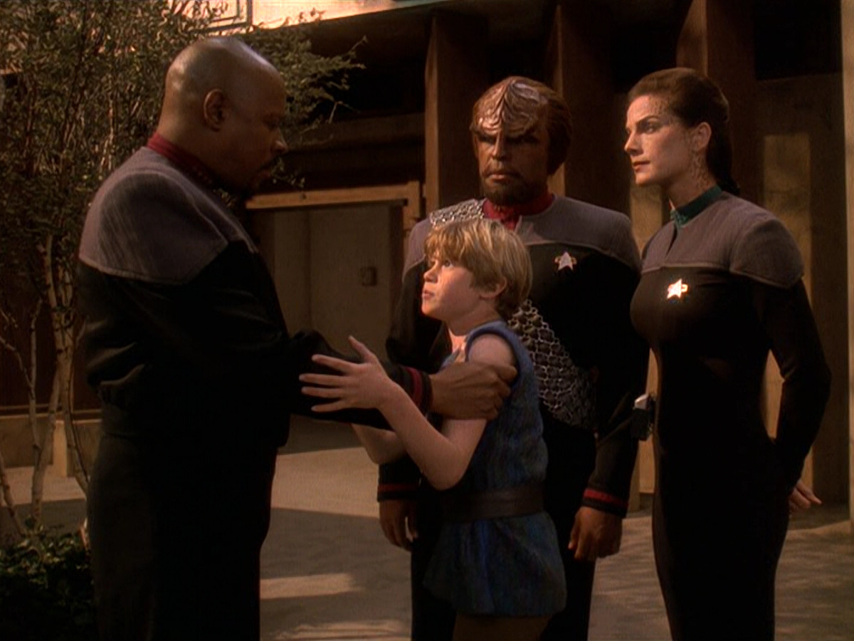 extant_StarTrek_DS9_5x22-ChildrenOfTime_02857.jpg