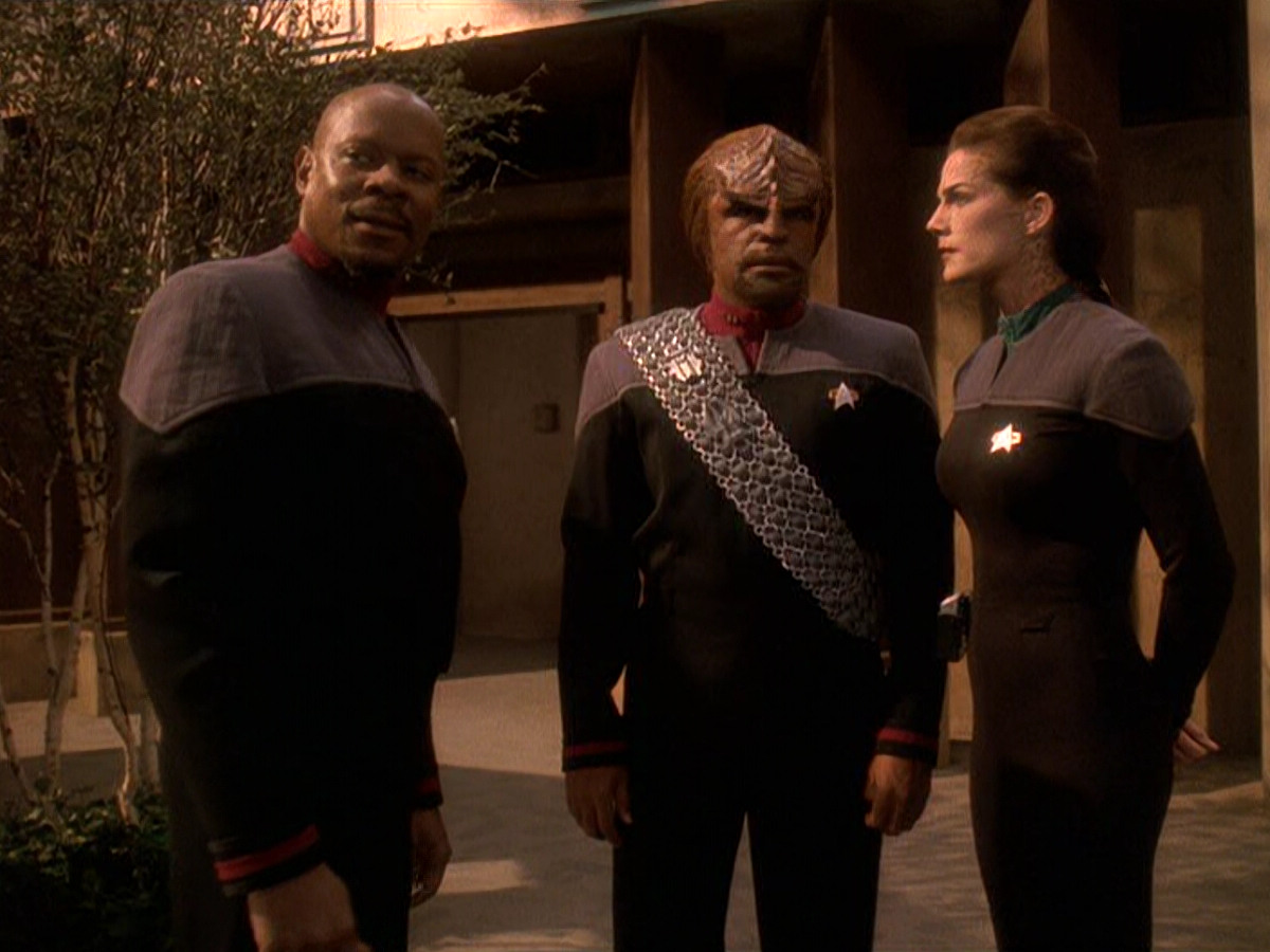 extant_StarTrek_DS9_5x22-ChildrenOfTime_02861.jpg