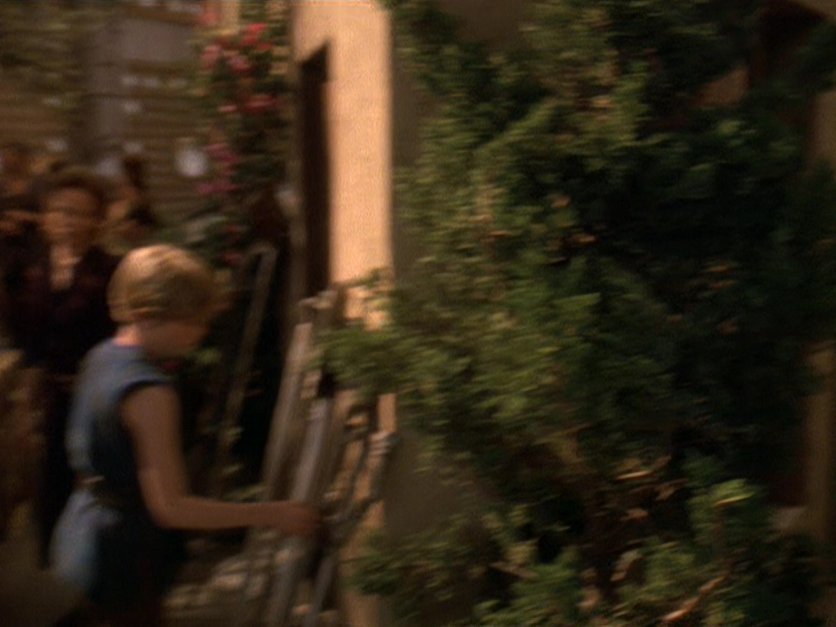 extant_StarTrek_DS9_5x22-ChildrenOfTime_02875.jpg
