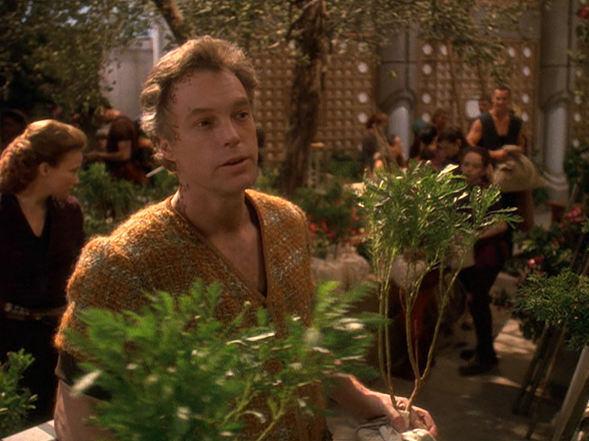 extant_StarTrek_DS9_5x22-ChildrenOfTime_02899.jpg