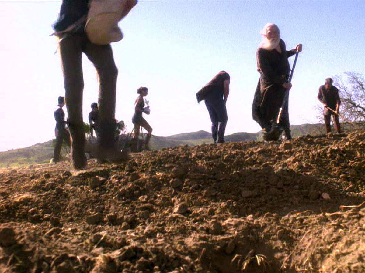 extant_StarTrek_DS9_5x22-ChildrenOfTime_02924.jpg
