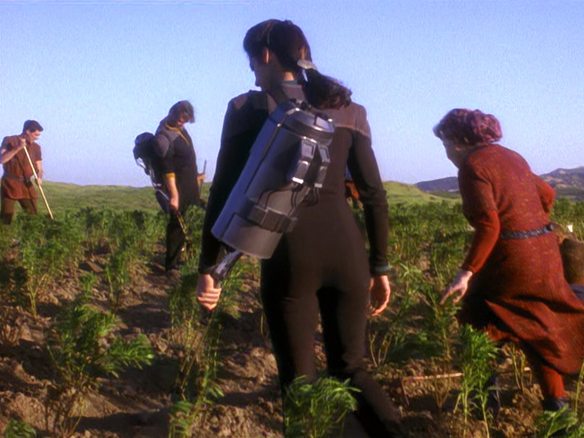 extant_StarTrek_DS9_5x22-ChildrenOfTime_02964.jpg