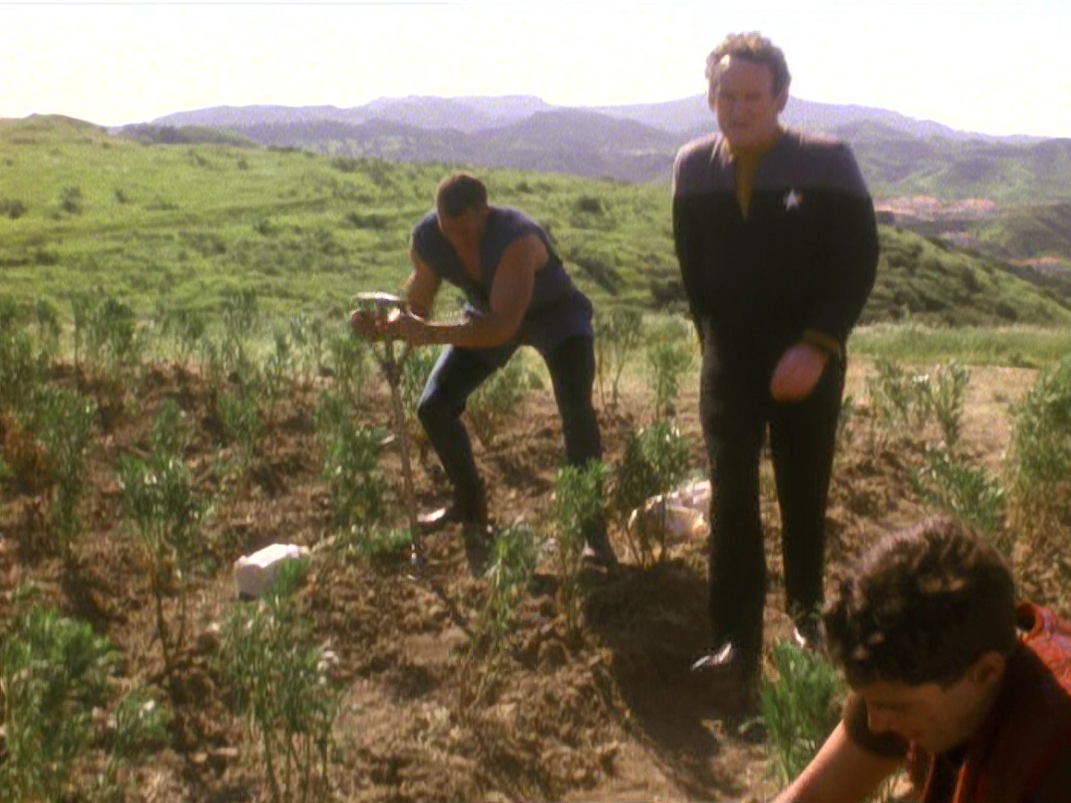 extant_StarTrek_DS9_5x22-ChildrenOfTime_02968.jpg