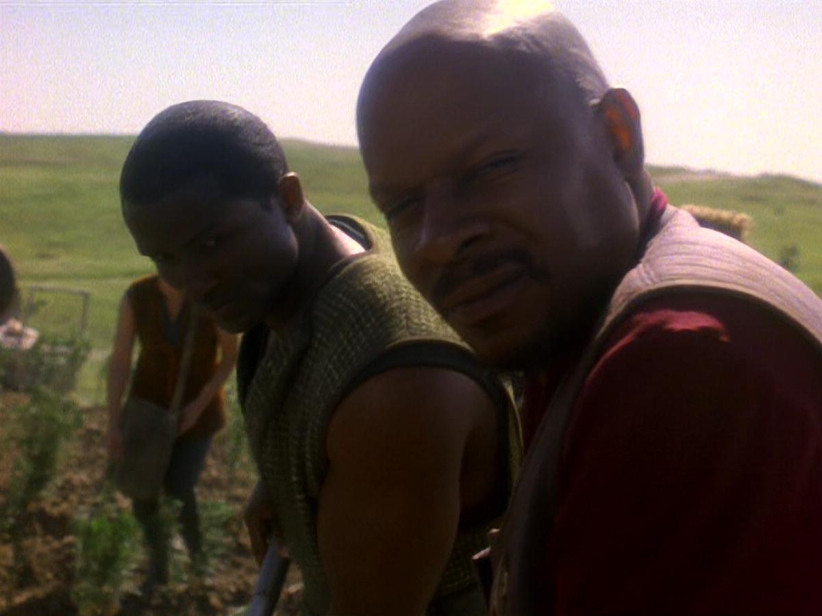 extant_StarTrek_DS9_5x22-ChildrenOfTime_03027.jpg