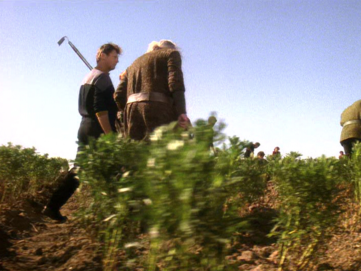 extant_StarTrek_DS9_5x22-ChildrenOfTime_03065.jpg