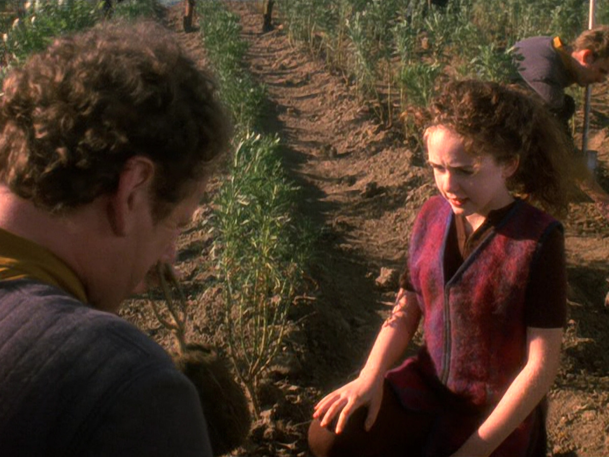 extant_StarTrek_DS9_5x22-ChildrenOfTime_03086.jpg