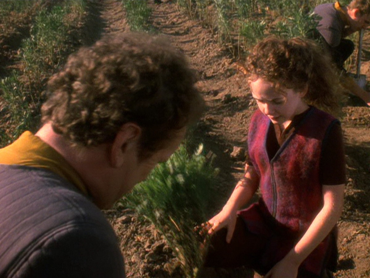 extant_StarTrek_DS9_5x22-ChildrenOfTime_03087.jpg