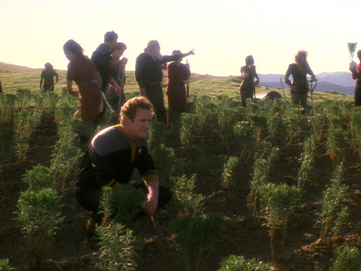 extant_StarTrek_DS9_5x22-ChildrenOfTime_03128.jpg
