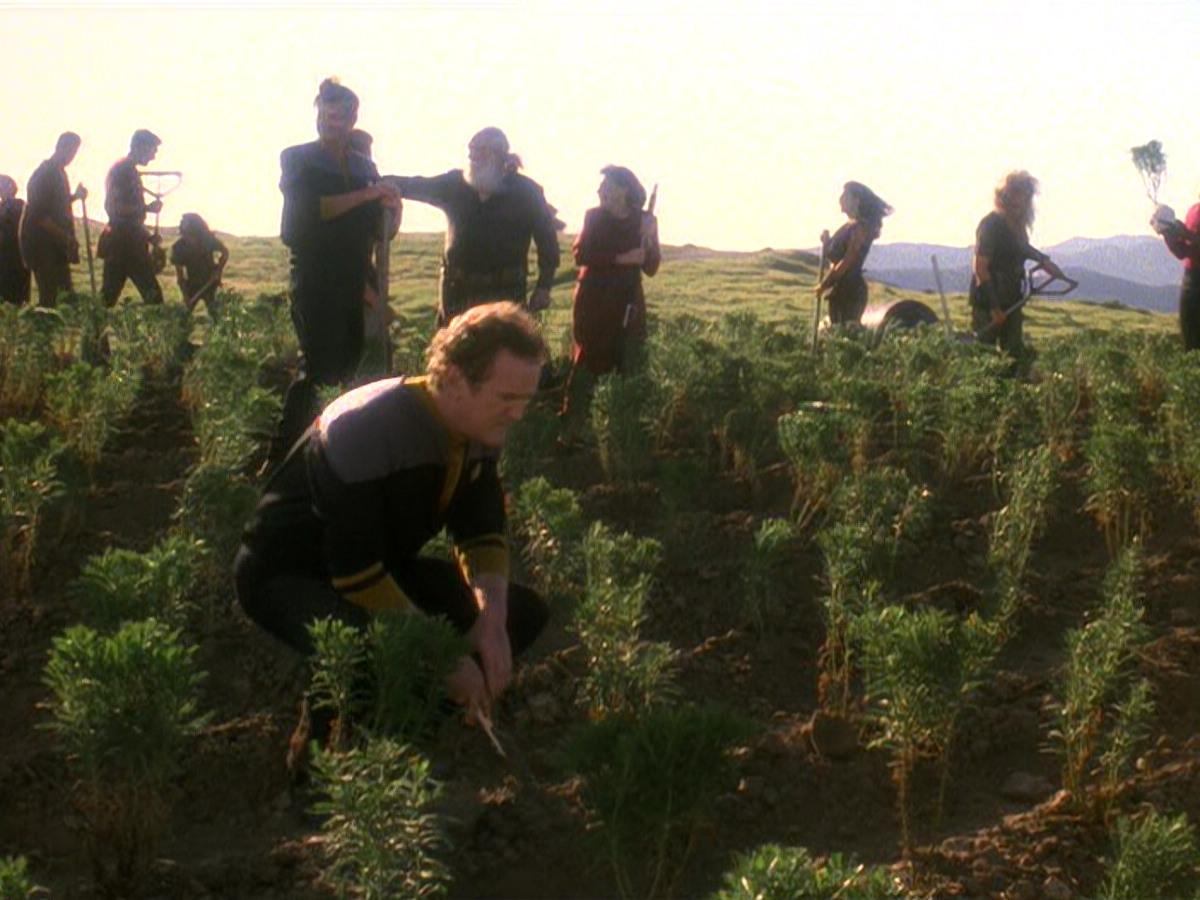 extant_StarTrek_DS9_5x22-ChildrenOfTime_03132.jpg