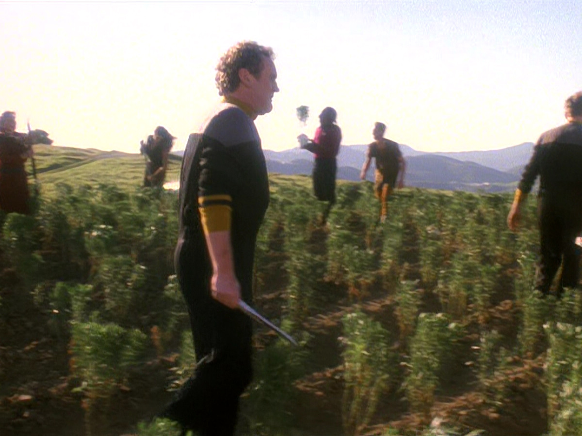 extant_StarTrek_DS9_5x22-ChildrenOfTime_03137.jpg