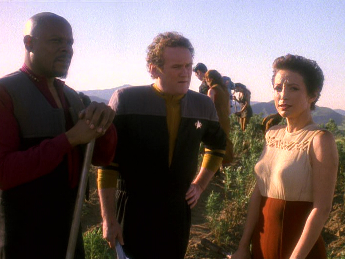extant_StarTrek_DS9_5x22-ChildrenOfTime_03159.jpg
