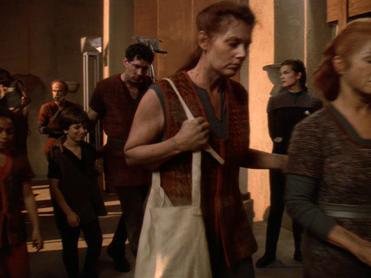 extant_StarTrek_DS9_5x22-ChildrenOfTime_03177.jpg