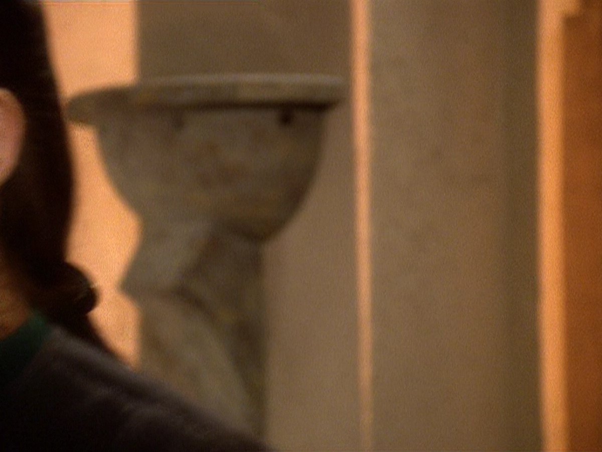 extant_StarTrek_DS9_5x22-ChildrenOfTime_03226.jpg
