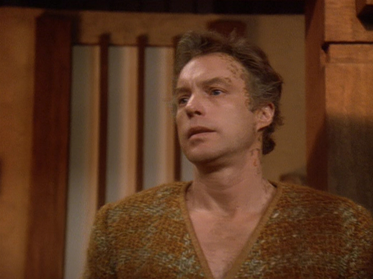 extant_StarTrek_DS9_5x22-ChildrenOfTime_03235.jpg