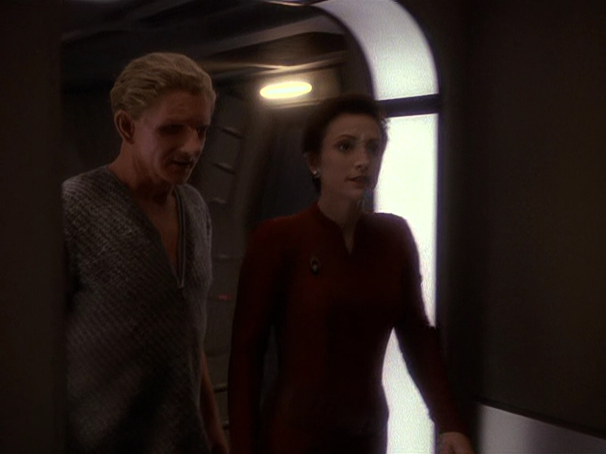 extant_StarTrek_DS9_5x22-ChildrenOfTime_03244.jpg