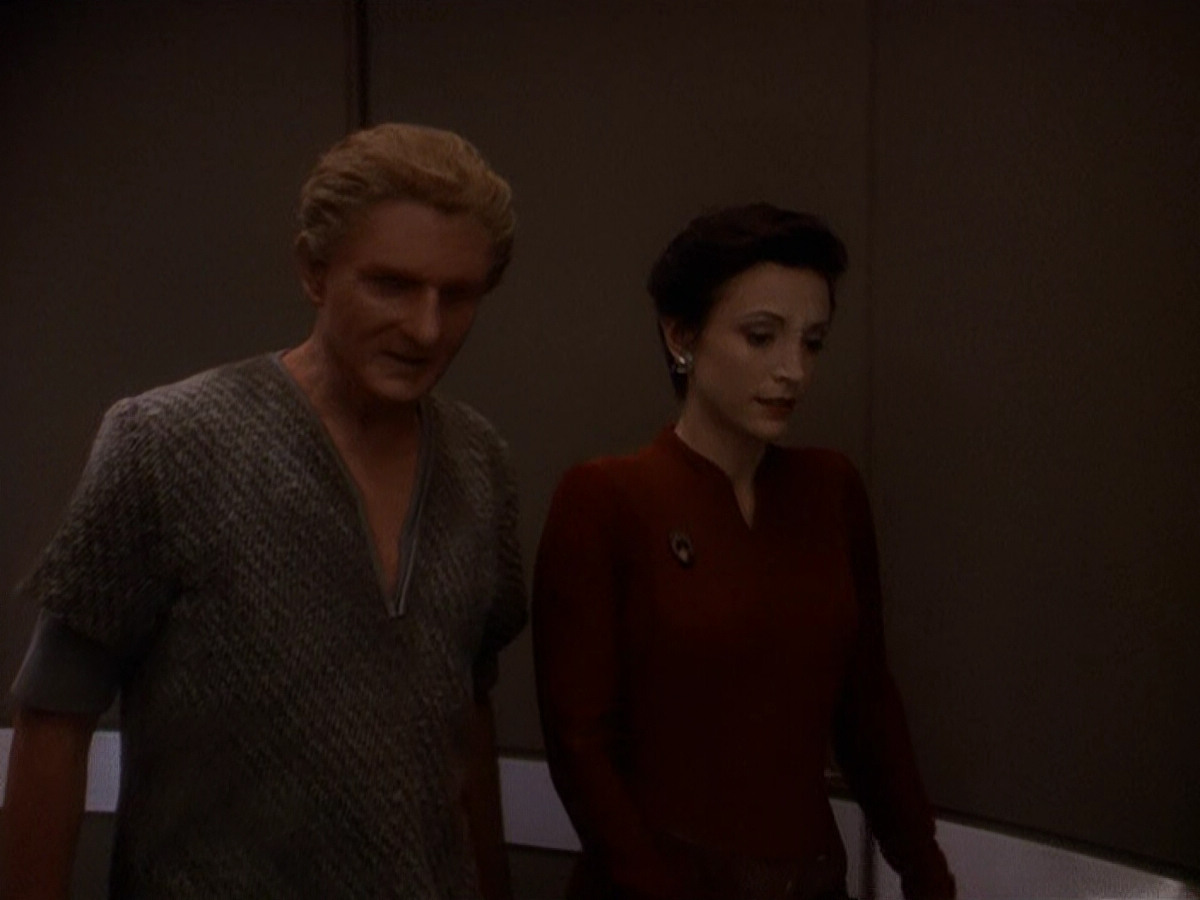 extant_StarTrek_DS9_5x22-ChildrenOfTime_03247.jpg